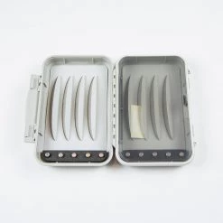 C & F C&F Waterproof Magnetic Fly Box